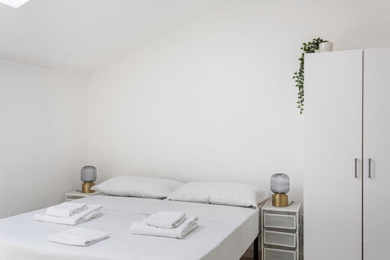 Studio Apt - Duomo 6 Lägenhet Milano Exteriör bild